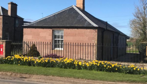 The West Lodge -dog friendly, cosy, Scottish Borders cottage